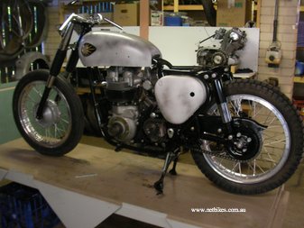 BSA Cafe Racer